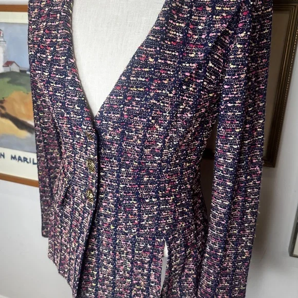 St. John Blue and Pink Tweed Blazer - Picture 12 of 13